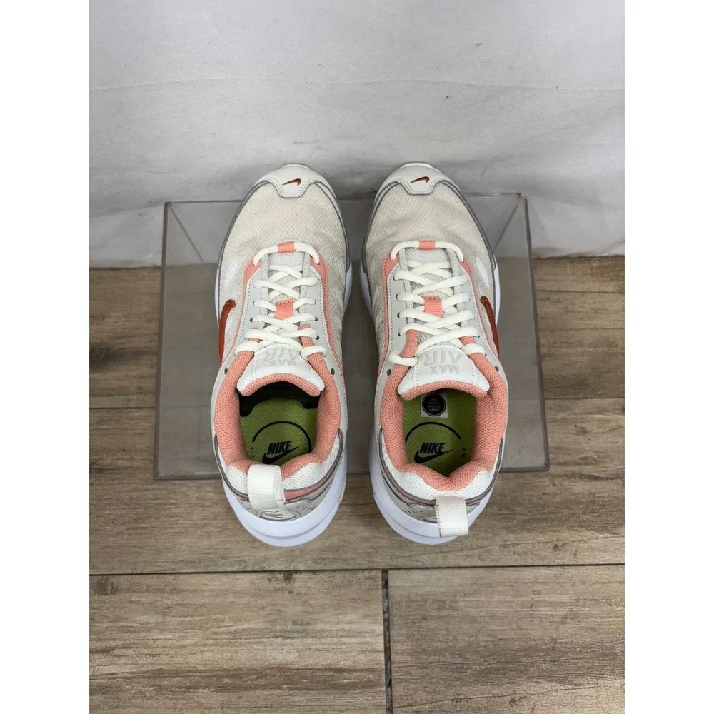 Nike Air Max Axis Sneakers Women's Size 7.5‎ Running Shoes CU4870-104